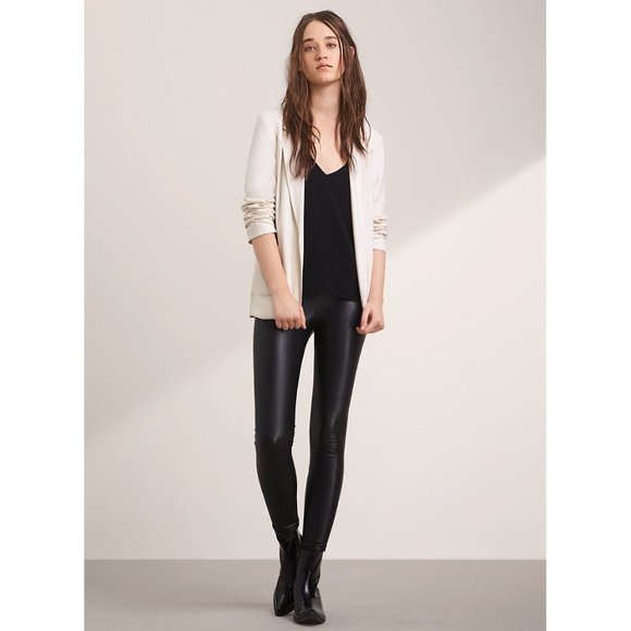 Aritzia Talula Kent Blazer - Picture 5 of 6